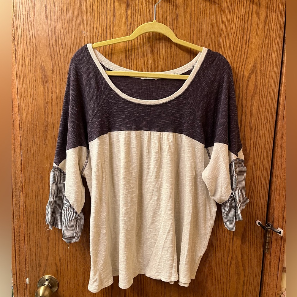 Maurice's super cute size 2X blouse. Like new,  Worn 1-2x.